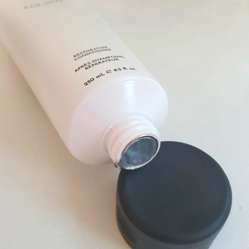 NEW LOLAVIE Restorative Conditioner 8.5 oz